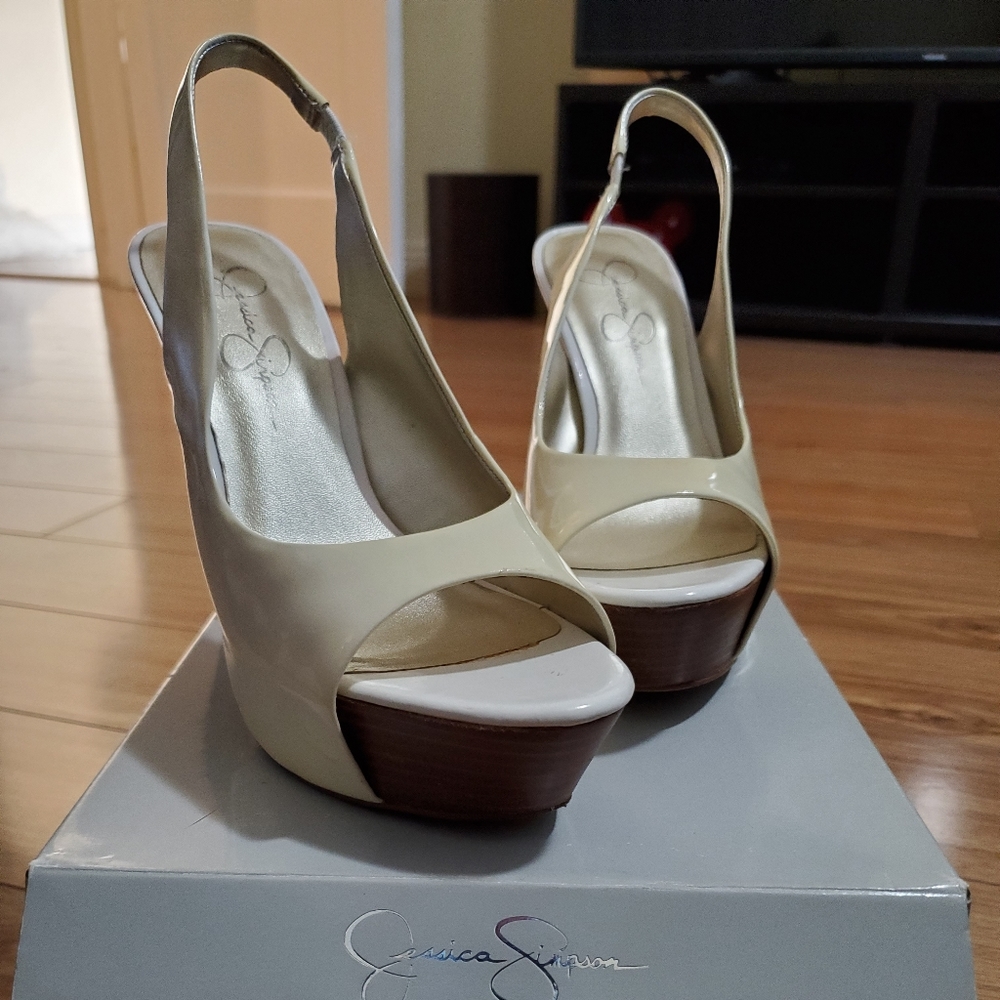 Jeasica Simpson Astor Slingback Heels